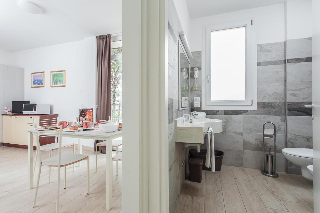 Hotel Residence Jamaica Milano Marittima Ngoại thất bức ảnh